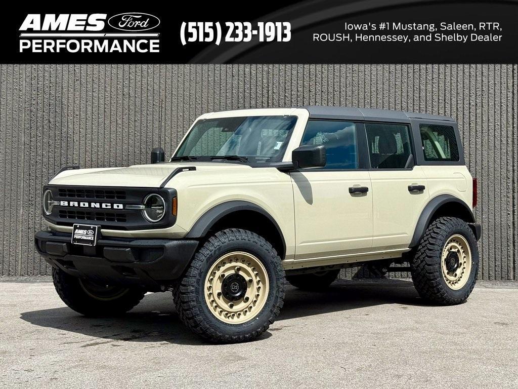 new 2025 Ford Bronco car, priced at $47,354