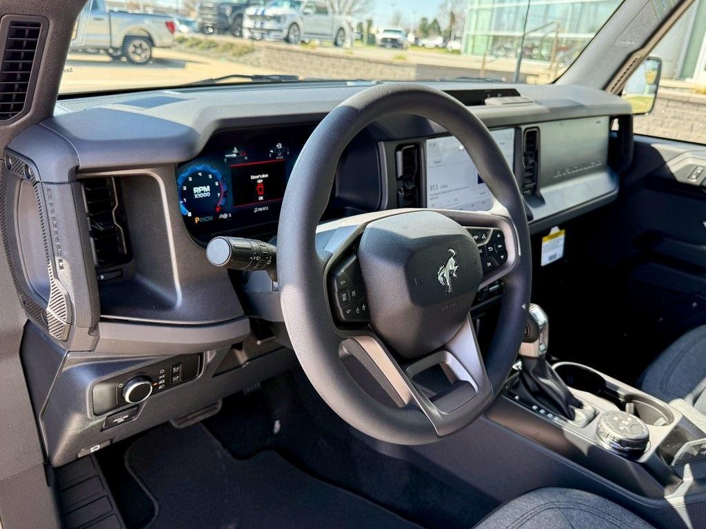 new 2025 Ford Bronco car, priced at $41,812