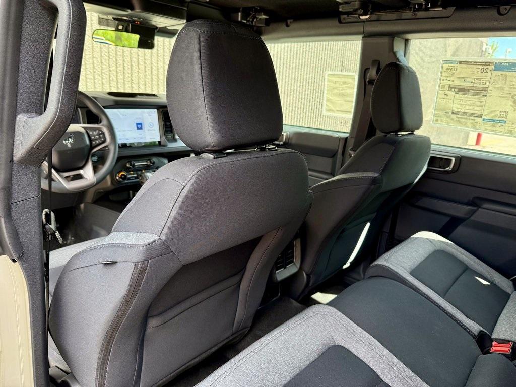 new 2025 Ford Bronco car, priced at $47,354