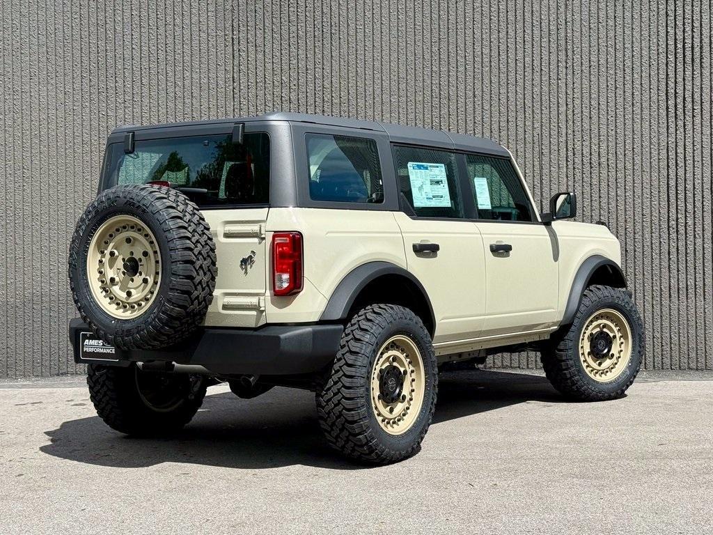 new 2025 Ford Bronco car, priced at $47,354