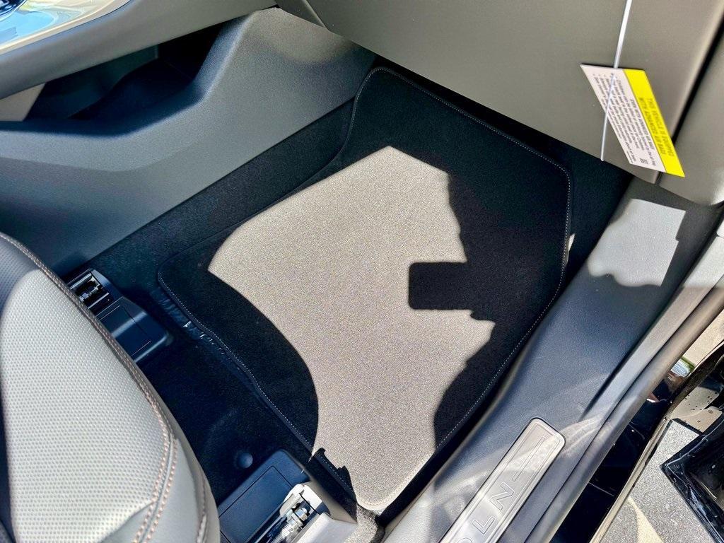 new 2025 Lincoln Nautilus car, priced at $57,633