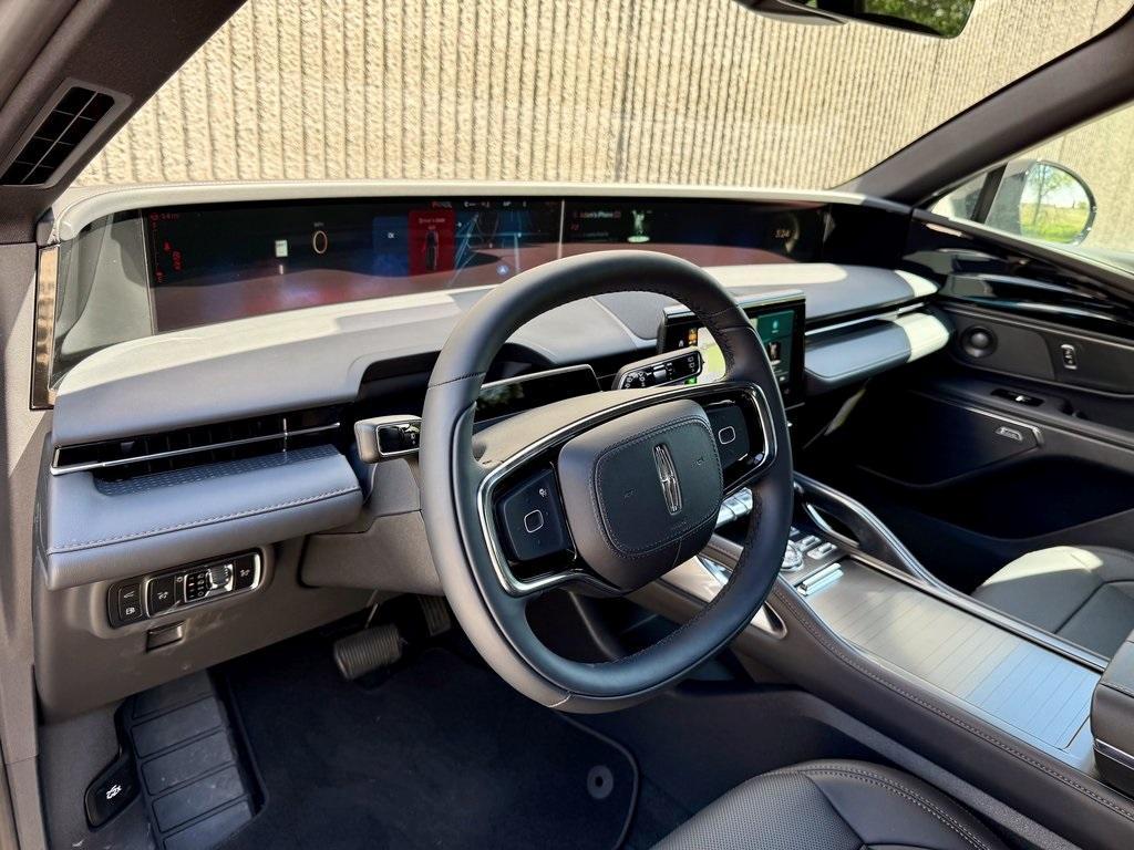 new 2025 Lincoln Nautilus car, priced at $57,633