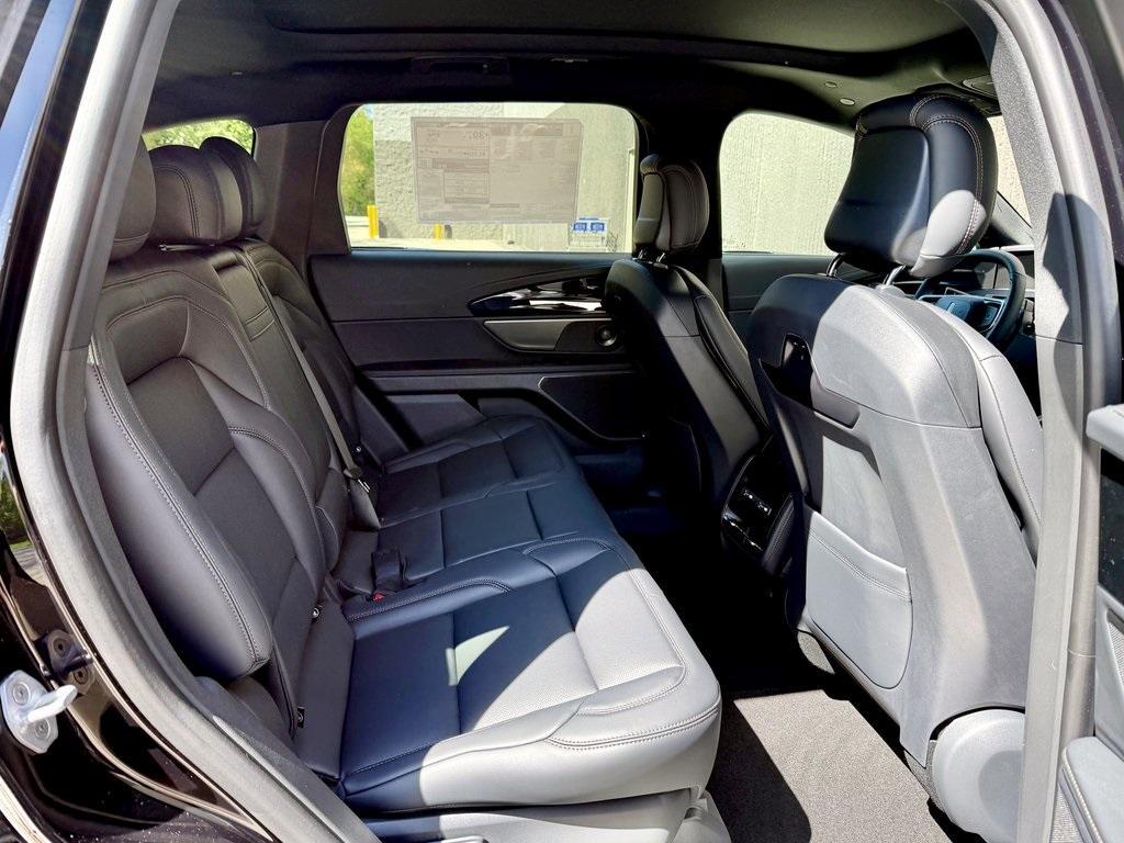 new 2025 Lincoln Nautilus car, priced at $57,633