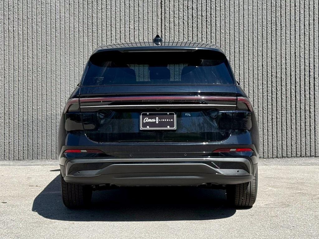 new 2025 Lincoln Nautilus car, priced at $57,633