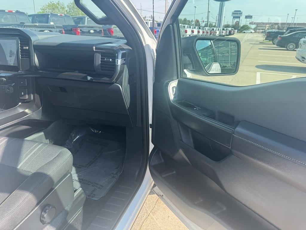 new 2025 Ford F-150 car, priced at $45,998