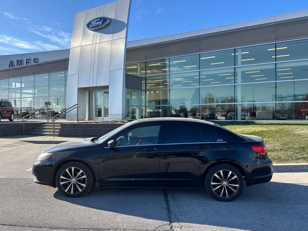 used 2012 Chrysler 200 car, priced at $6,428