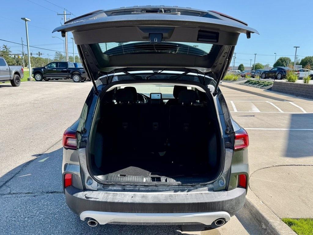 new 2025 Ford Escape car, priced at $28,875