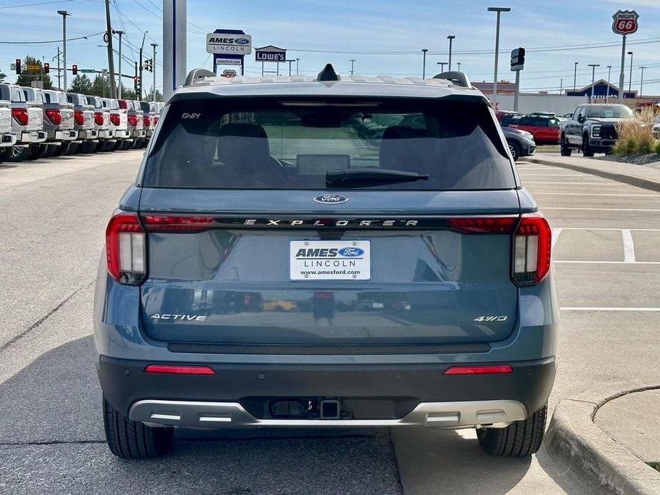 new 2025 Ford Explorer car, priced at $47,998