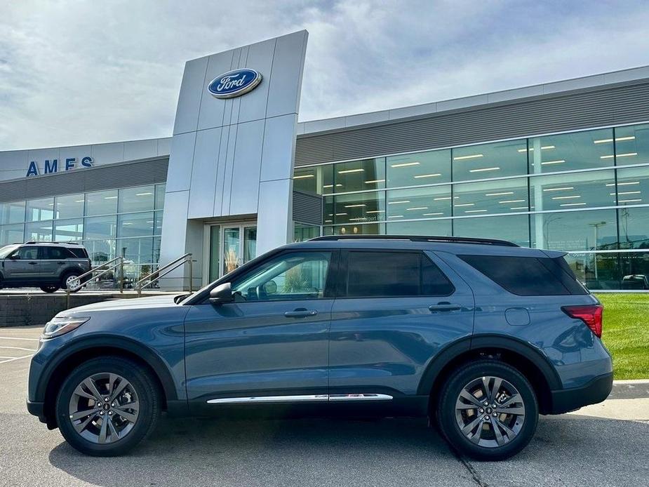 new 2025 Ford Explorer car, priced at $47,998