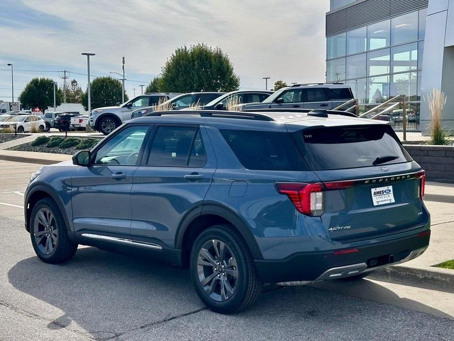 new 2025 Ford Explorer car, priced at $47,998