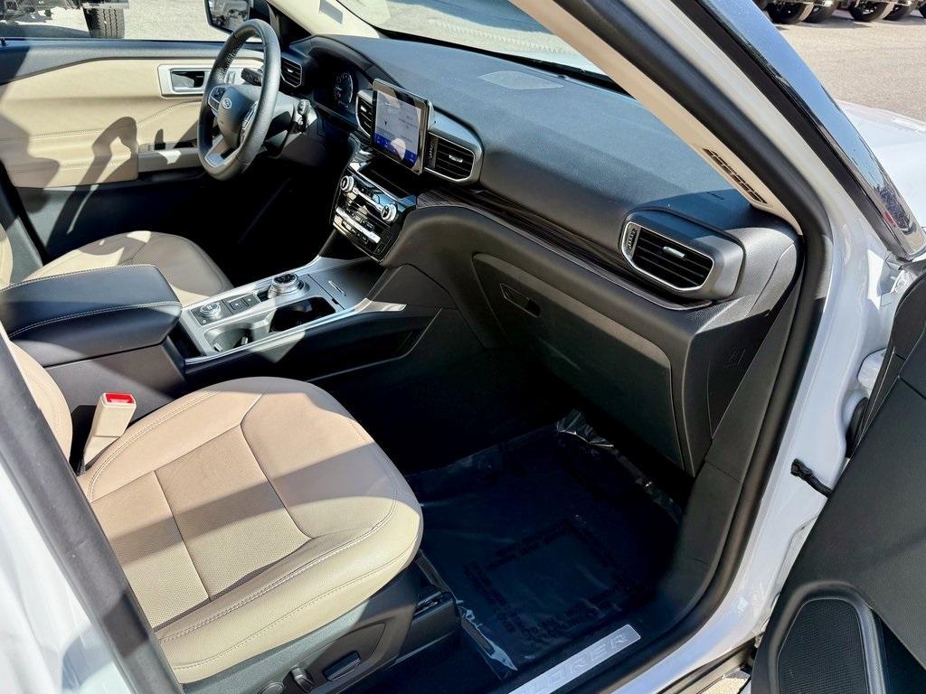 used 2024 Ford Explorer car, priced at $35,546