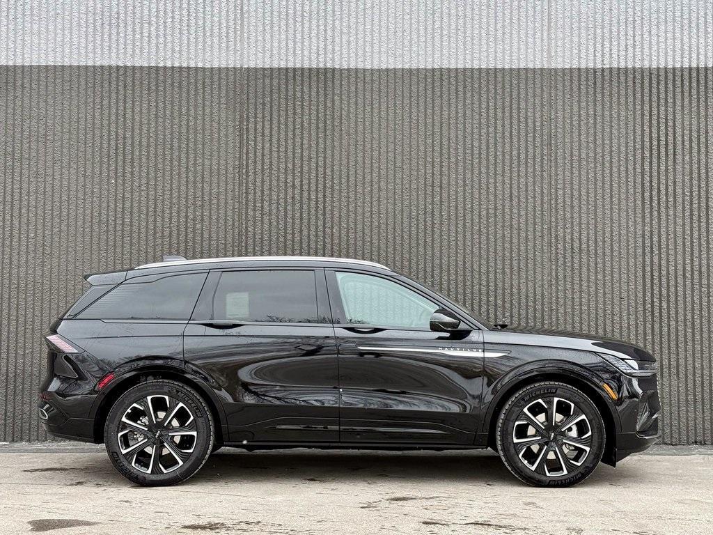 new 2025 Lincoln Nautilus car, priced at $66,908