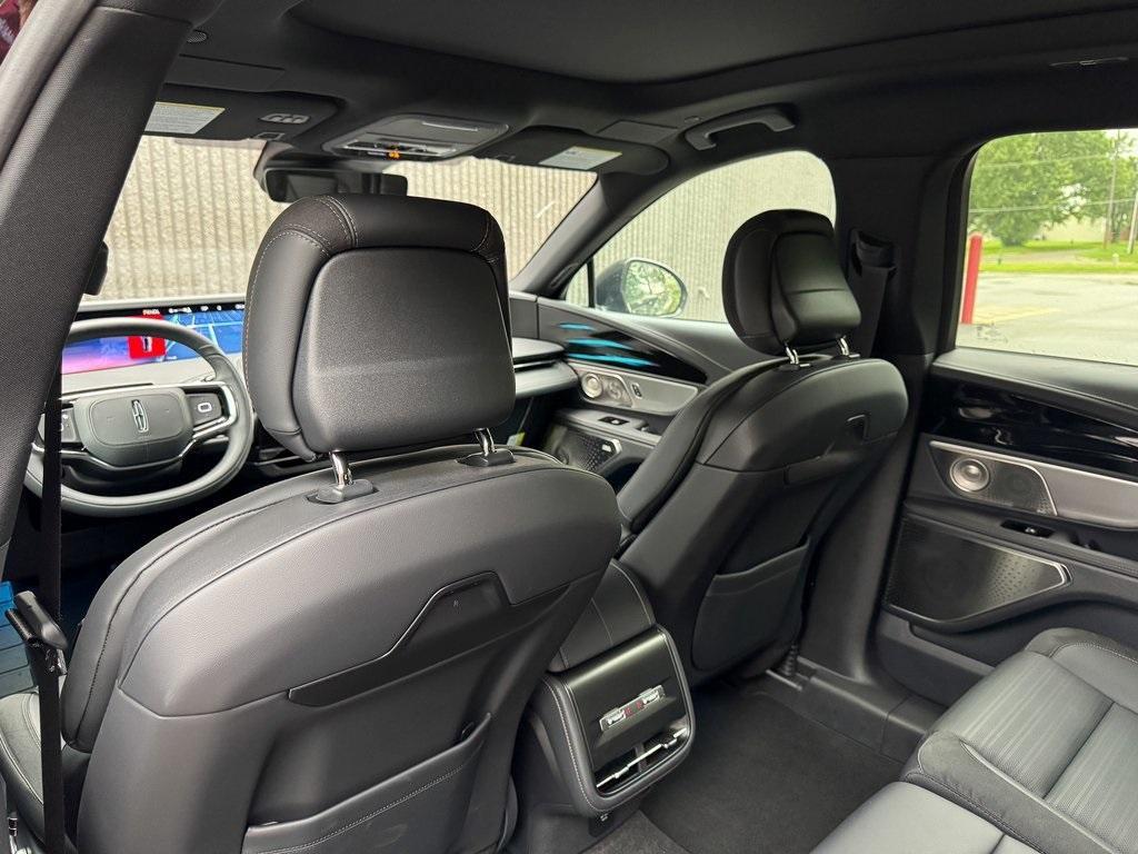 new 2025 Lincoln Nautilus car, priced at $68,851