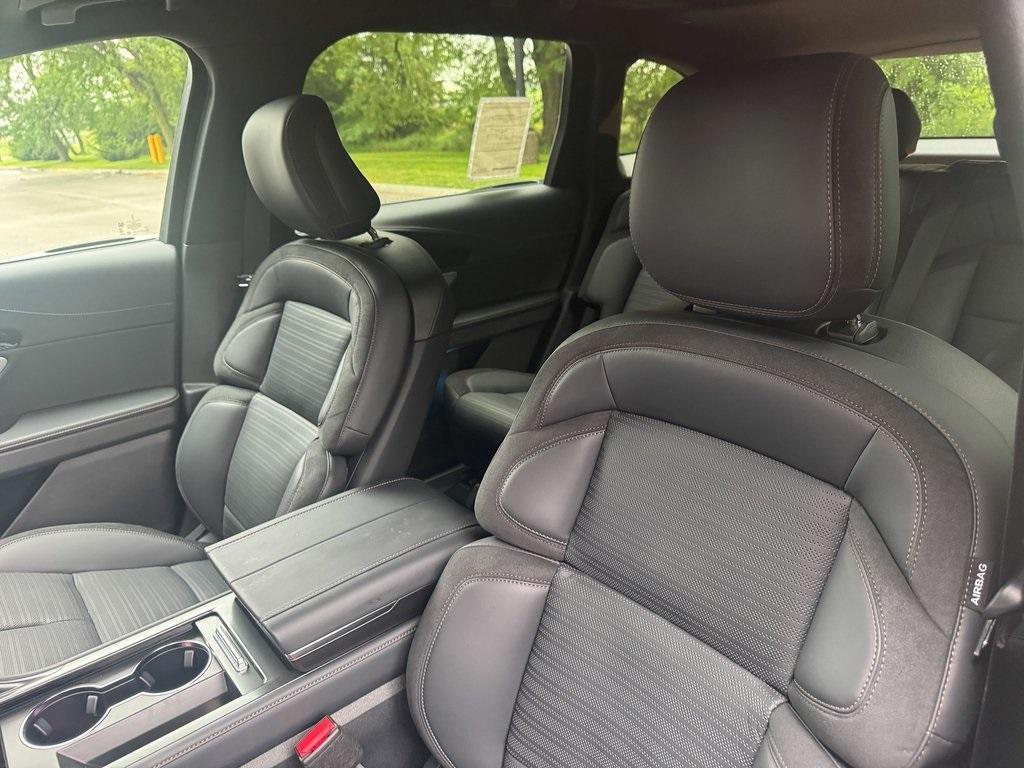 new 2025 Lincoln Nautilus car, priced at $68,851
