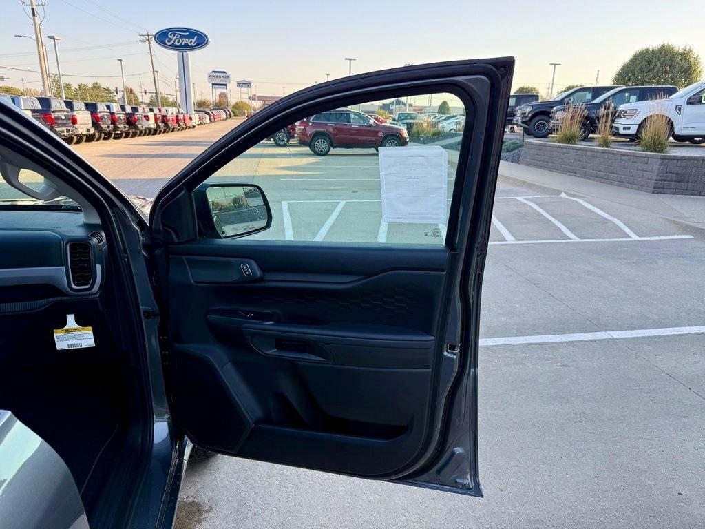 new 2025 Ford Ranger car, priced at $36,453