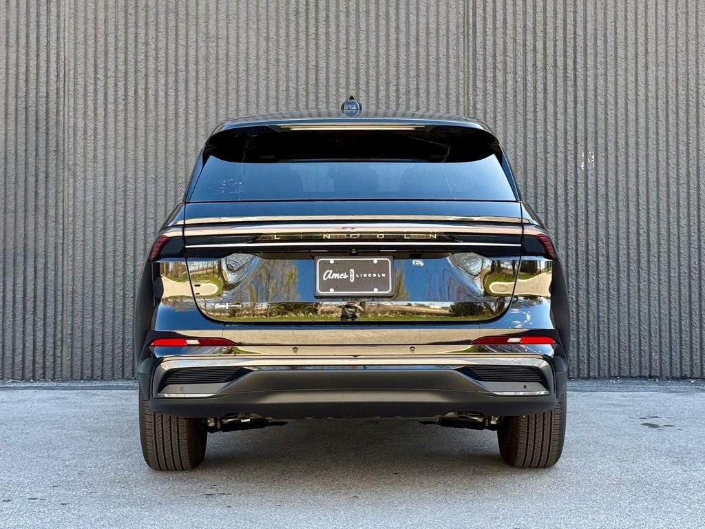 new 2025 Lincoln Nautilus car, priced at $53,614