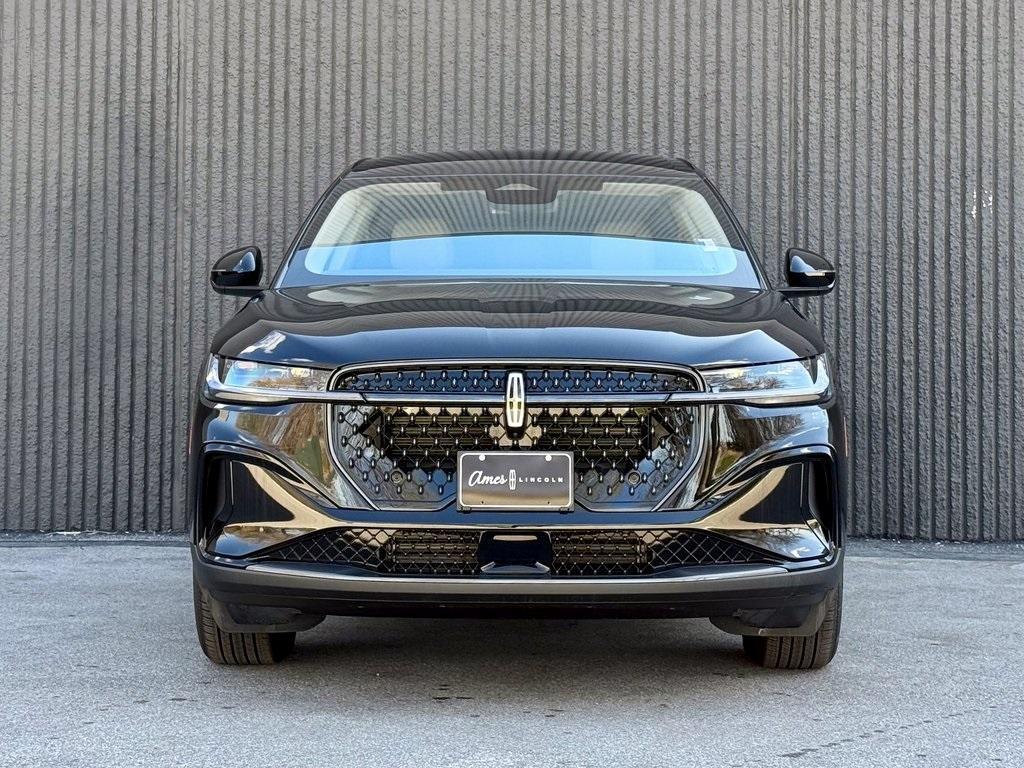 new 2025 Lincoln Nautilus car, priced at $53,614