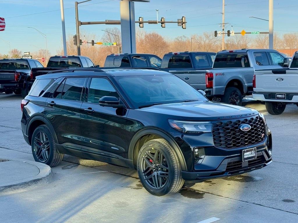 new 2025 Ford Explorer car, priced at $54,998