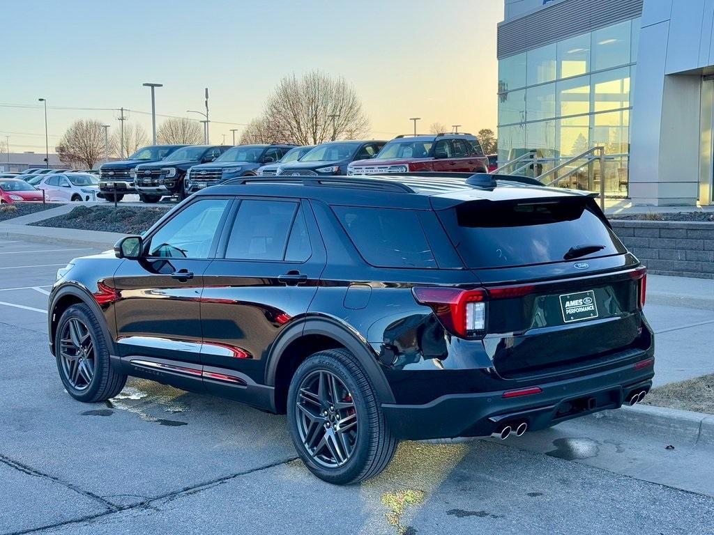 new 2025 Ford Explorer car, priced at $54,998