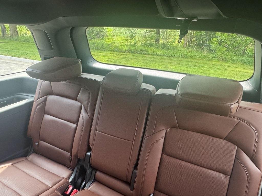 new 2025 Lincoln Navigator car, priced at $102,391