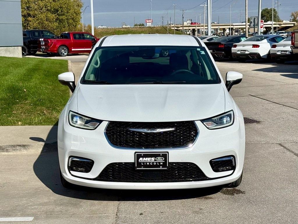 used 2023 Chrysler Pacifica car