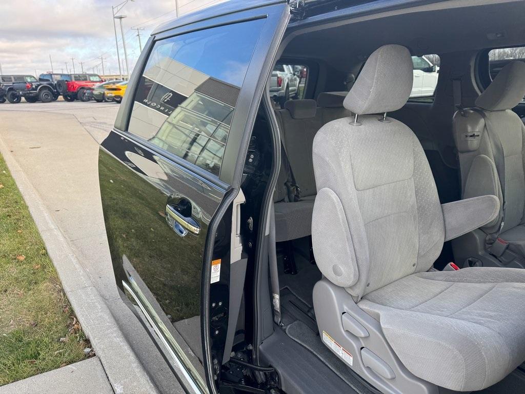 used 2019 Toyota Sienna car, priced at $21,334