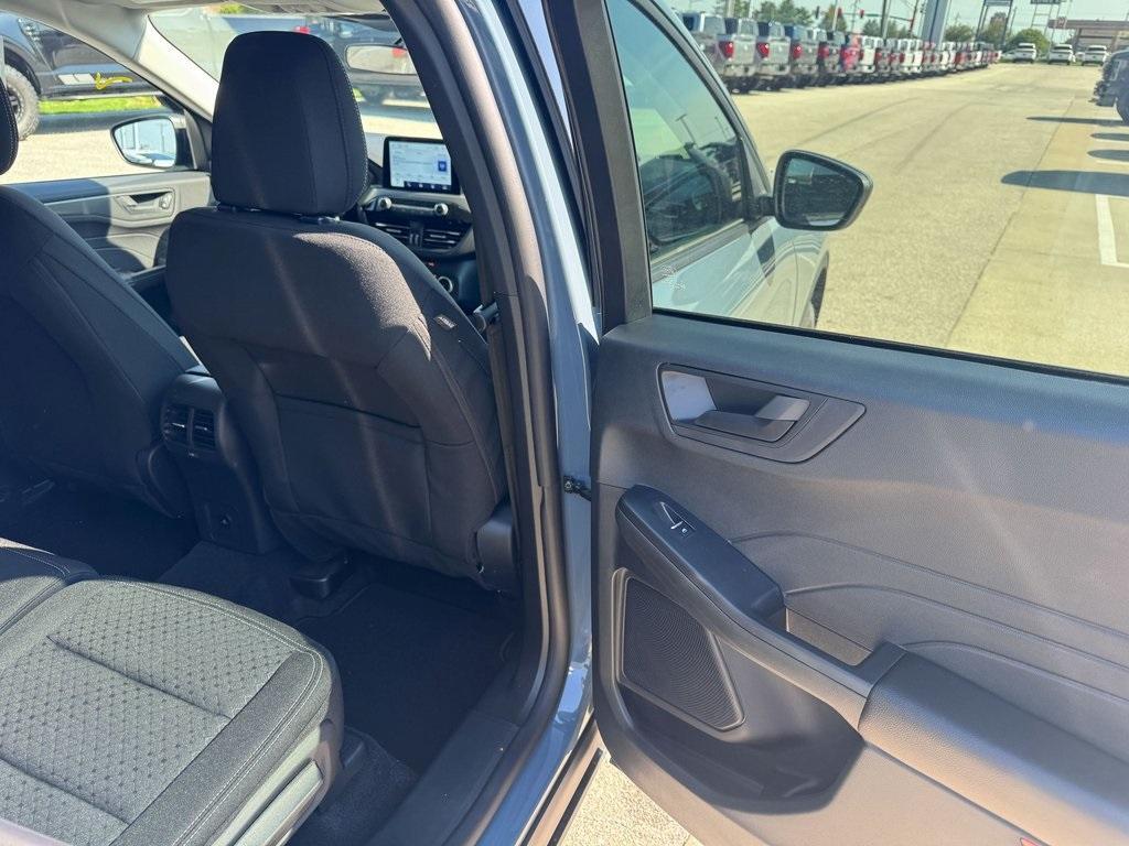 new 2025 Ford Escape car, priced at $27,271