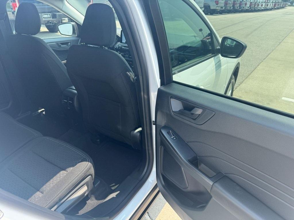 new 2025 Ford Escape car, priced at $27,271
