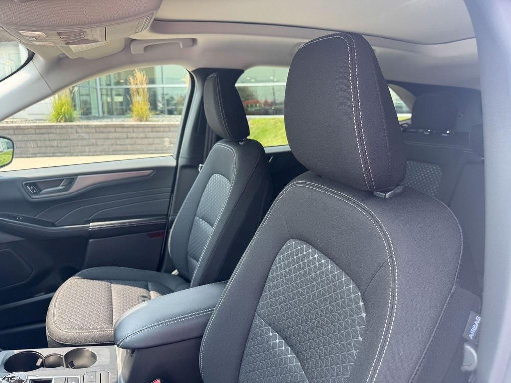 new 2025 Ford Escape car, priced at $27,271