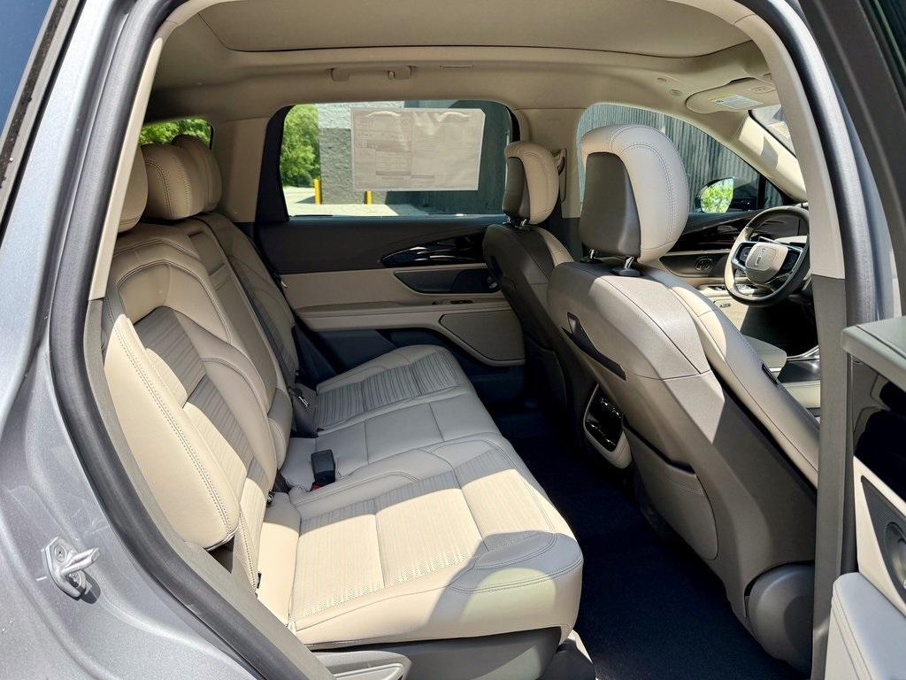new 2025 Lincoln Nautilus car, priced at $62,753