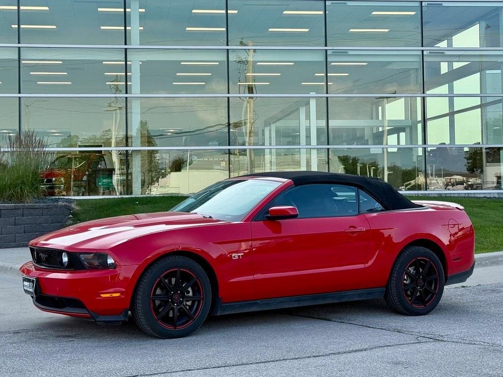 used 2010 Ford Mustang car