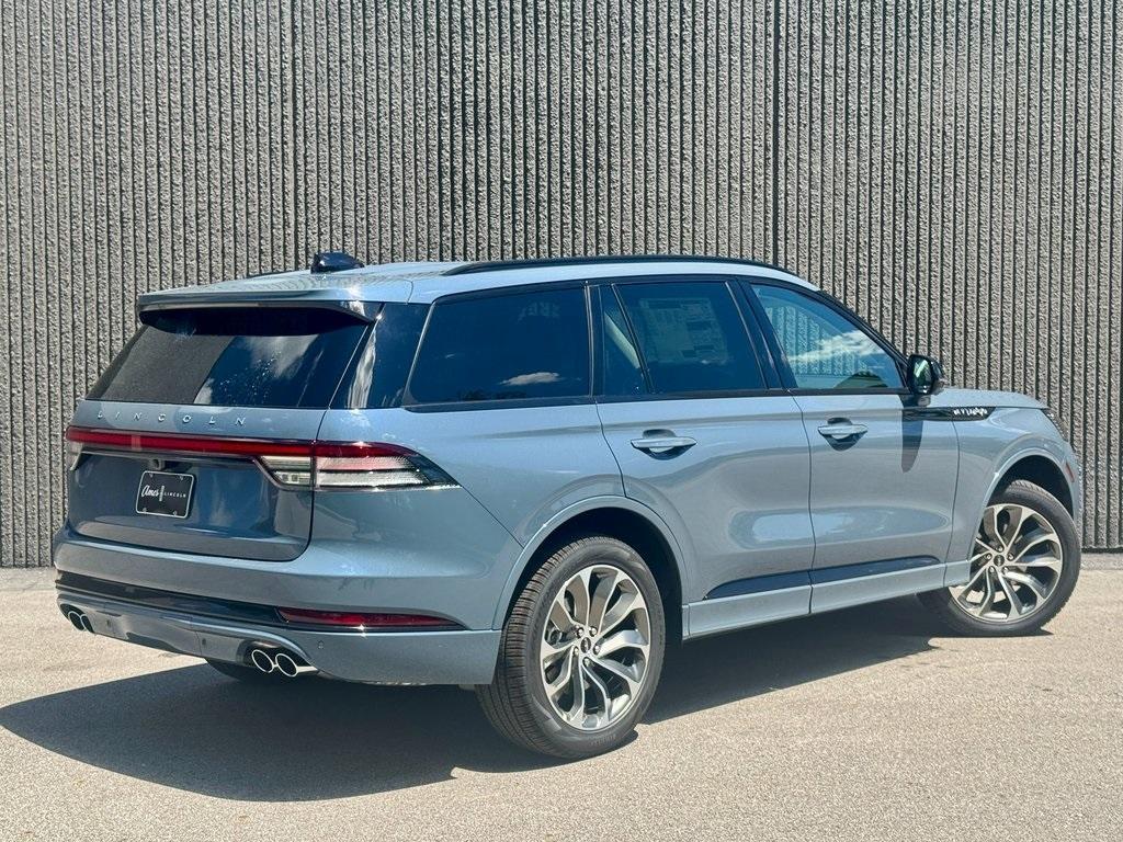 new 2025 Lincoln Aviator car, priced at $66,526