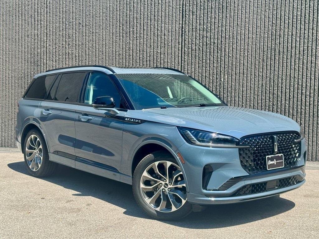 new 2025 Lincoln Aviator car, priced at $66,526