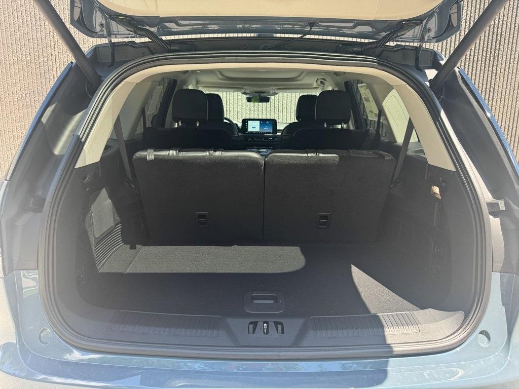 new 2025 Lincoln Aviator car, priced at $66,526