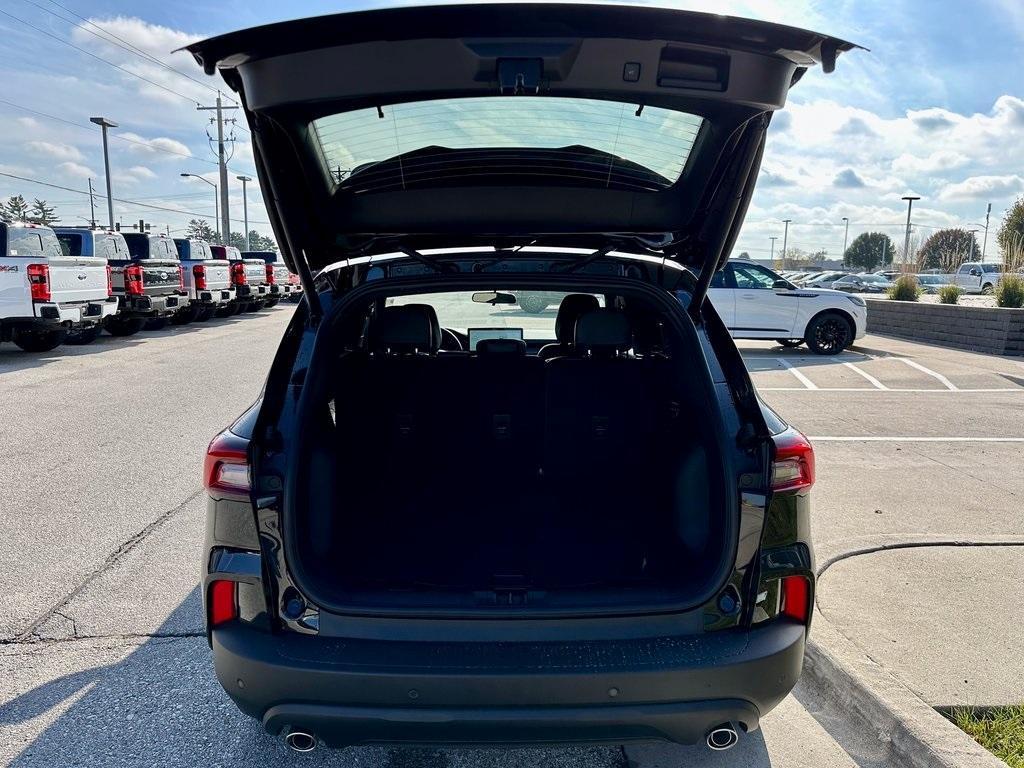 new 2025 Ford Escape car, priced at $35,337