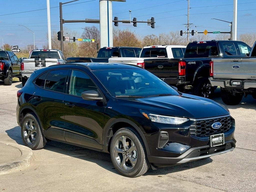 new 2025 Ford Escape car, priced at $35,337