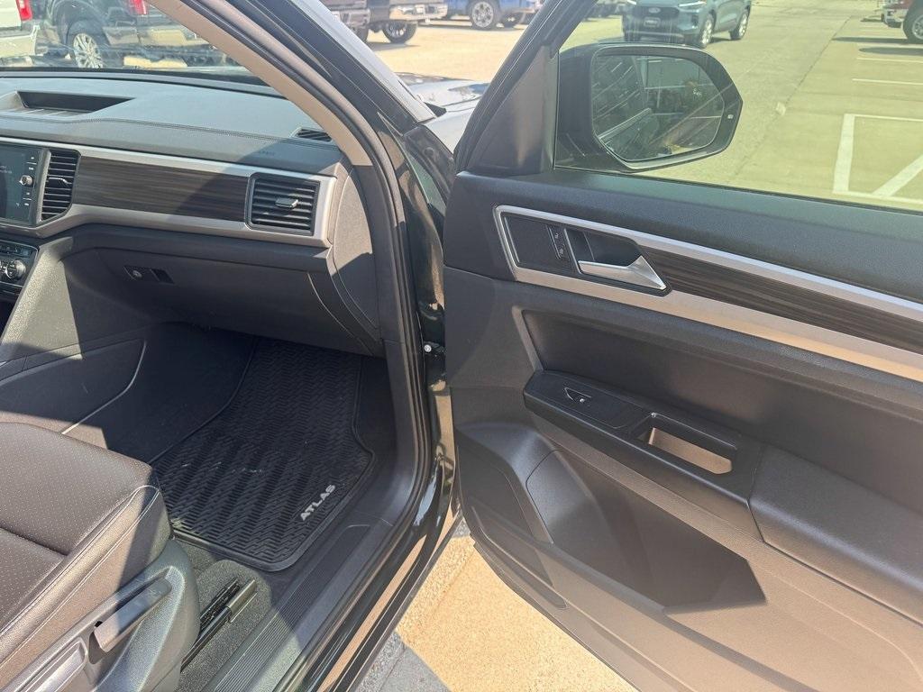 used 2021 Volkswagen Atlas car, priced at $21,538