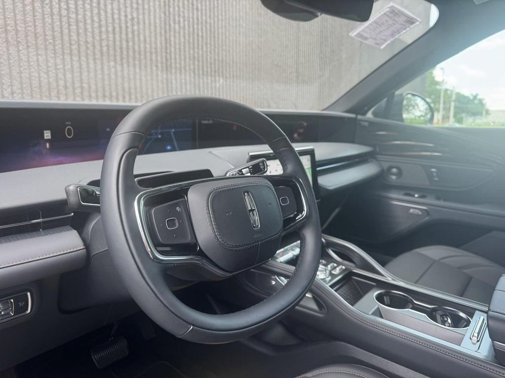 new 2025 Lincoln Nautilus car, priced at $62,998