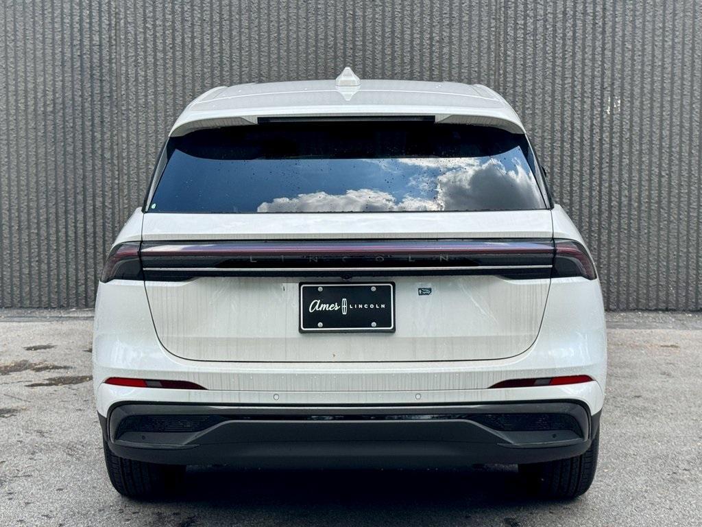 new 2025 Lincoln Nautilus car, priced at $62,998