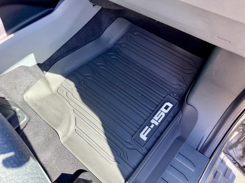 new 2025 Ford F-150 Lightning car, priced at $52,270