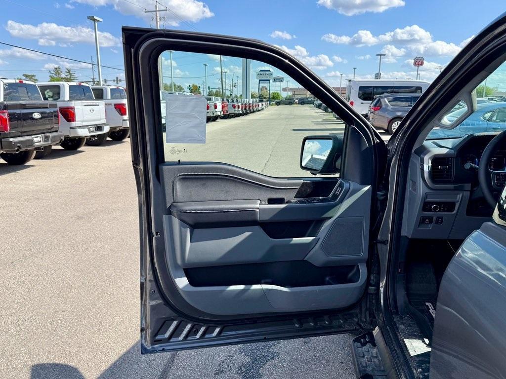 new 2025 Ford F-150 Lightning car, priced at $52,270