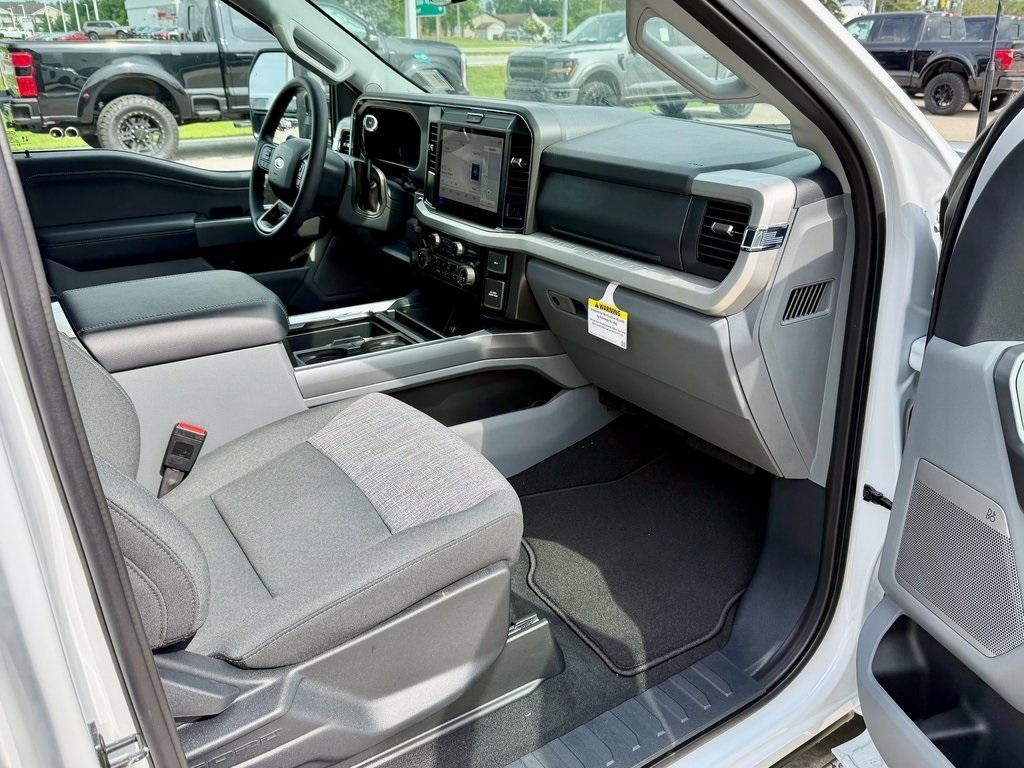 new 2025 Ford F-350 car, priced at $75,919