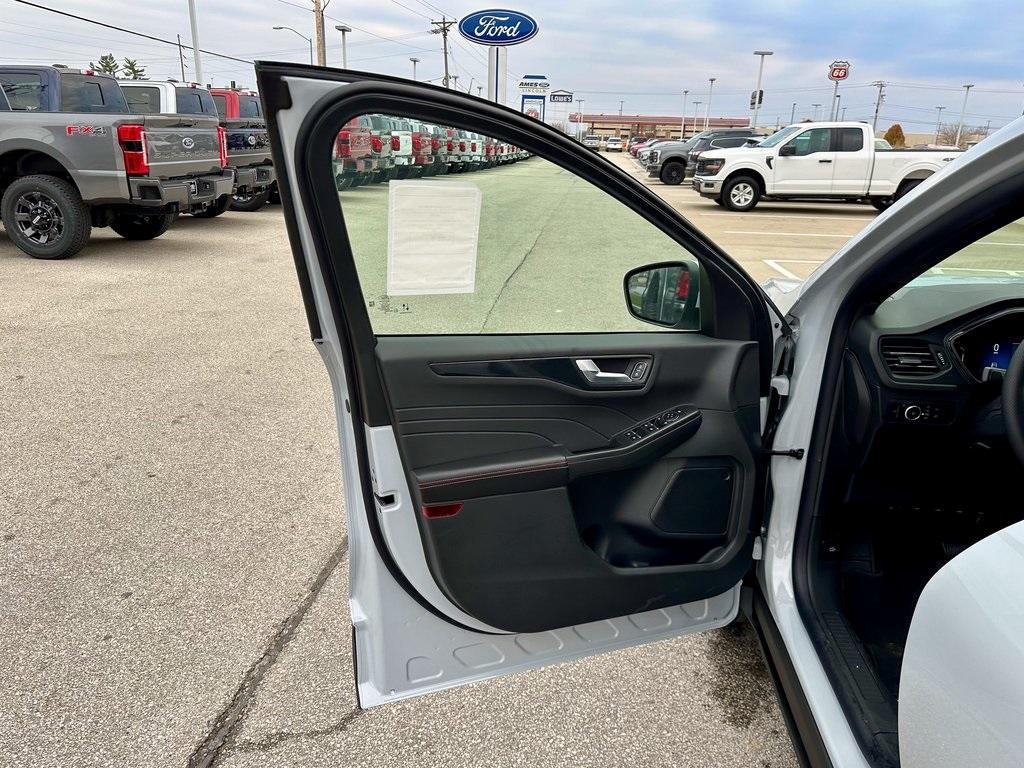 new 2025 Ford Escape car, priced at $35,602