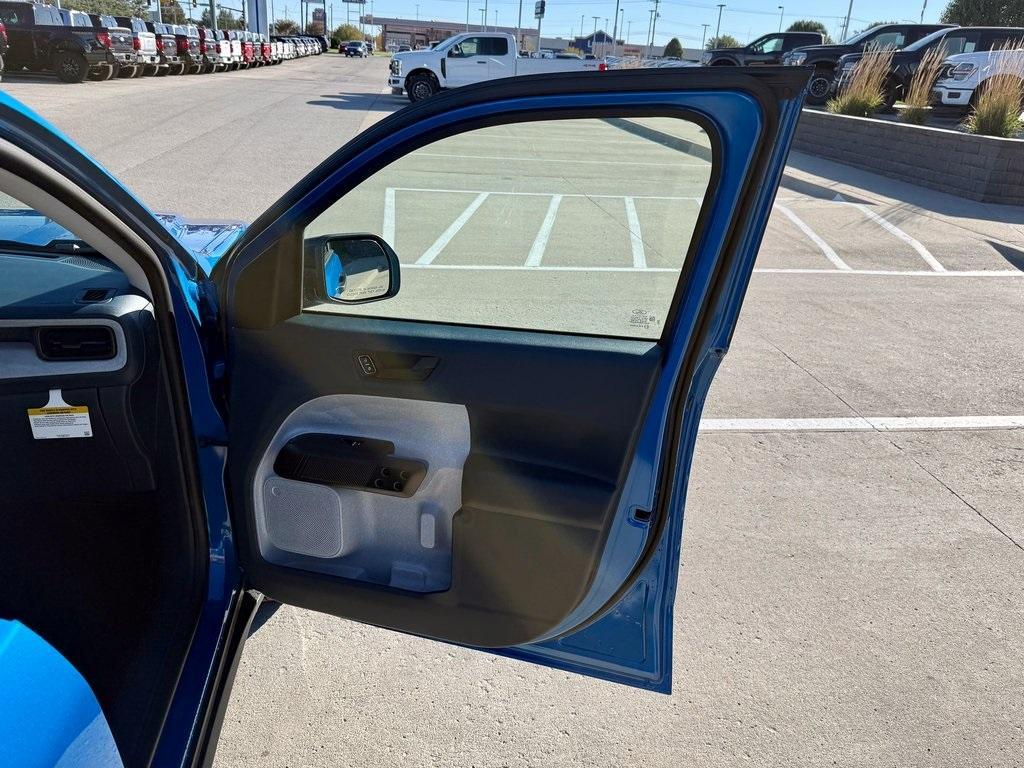 new 2025 Ford Maverick car, priced at $34,522