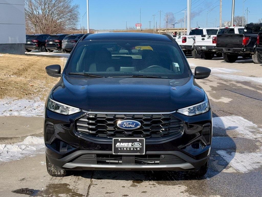 new 2025 Ford Escape car, priced at $30,498