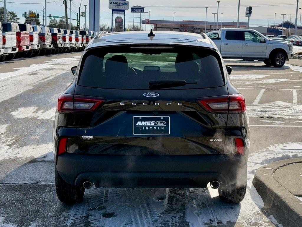 new 2025 Ford Escape car, priced at $30,498