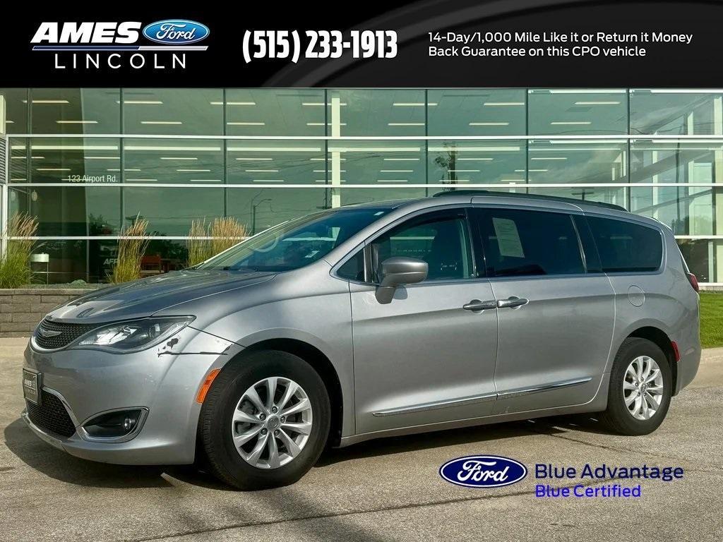 used 2017 Chrysler Pacifica car, priced at $16,468
