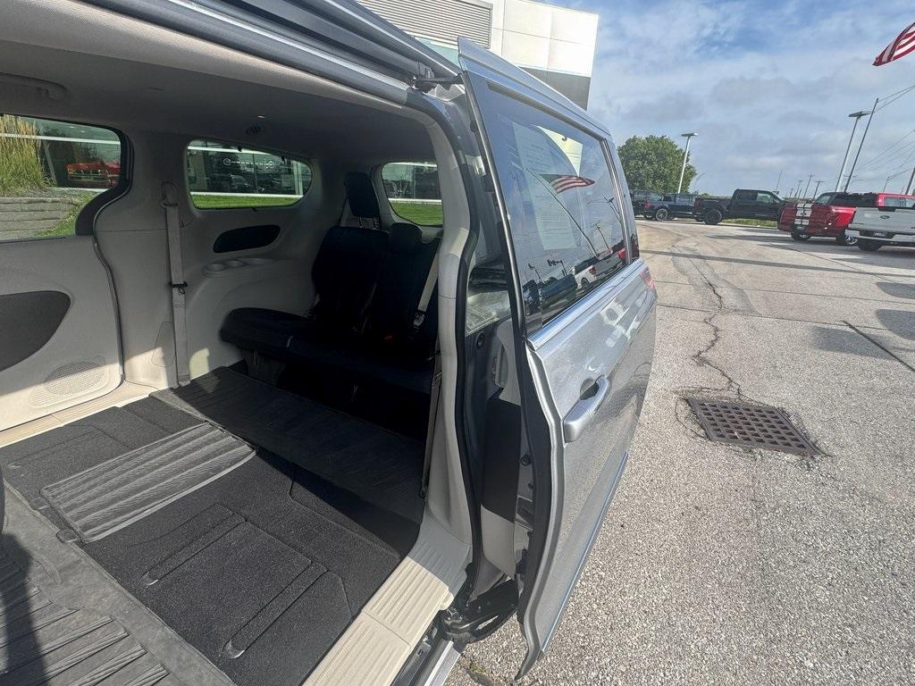 used 2017 Chrysler Pacifica car, priced at $16,468