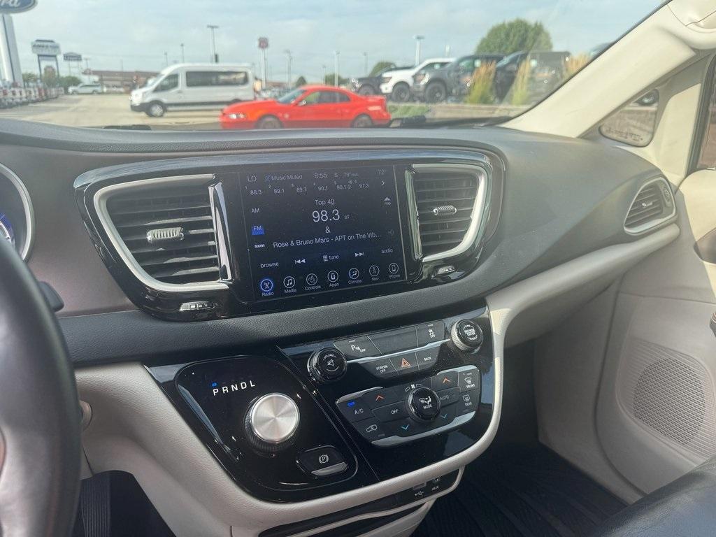 used 2017 Chrysler Pacifica car, priced at $16,468
