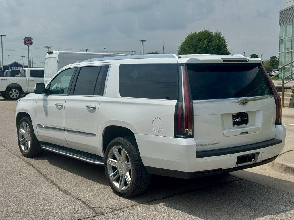used 2019 Cadillac Escalade ESV car, priced at $35,968